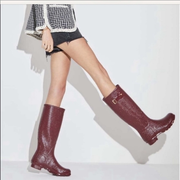 💃🏾 SALE💃🏾Hunter Women's Original Embossed Refined Tall Waterproof Rain Boot - Picture 1 of 10